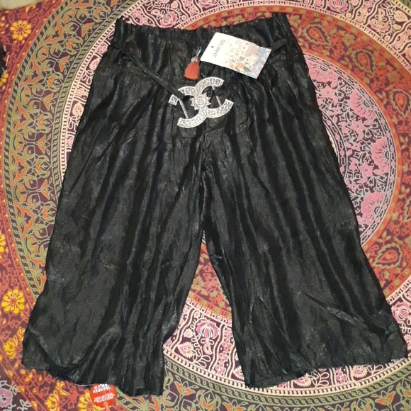 JOHNNY WAS Shiny Flowy Shorts - Picture 3 of 9